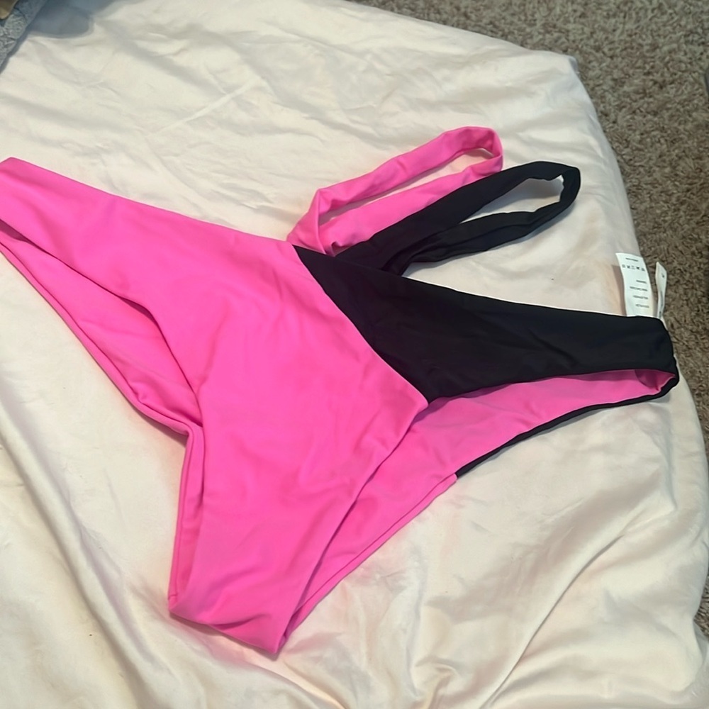 NWOT Peddney swim bottoms